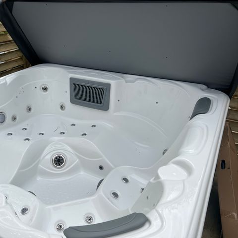 Mobilheim 6 Personen - Mobilheim Premium "SPA" 6 pers Clim 3 ch 2025