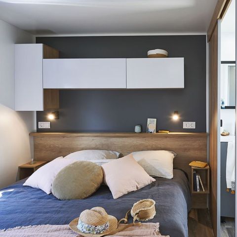 Mobilheim 6 Personen - PREMIUM 3 SCHLAFZIMMER - KLIMAANLAGE + TV + ELTERNSUITE