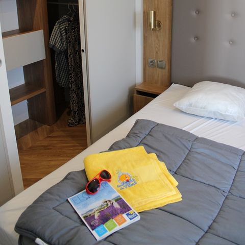 Mobilheim 4 Personen - Mobilheim Premium HORIZON 40m² - 2 Zimmer + halbbedeckte Terrasse 15m² - Meerblick