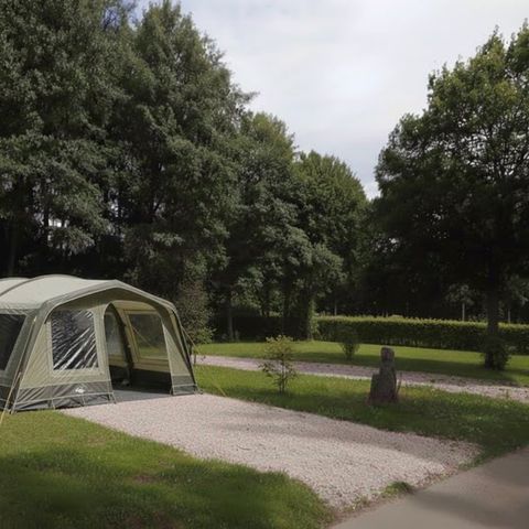 Stellplatz - Nackter Stellplatz ohne Strom