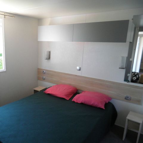 Mobilheim 4 Personen - Standard 32m² - 2 Zimmer + nicht überdachte Terrasse - PMR
