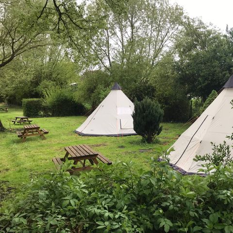 Zelt 2 Personen - 01-Tipi Davy Crockett 18m2 (1Sch - 1/8Pers.) + Kit bereit zum Campen - Preis für 2 Personen