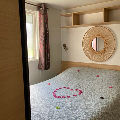 Bungalow 2 Personen - 12-Bungalow du Parc 32m2 (2Sch - 2/6Pers.) + Jaccuzzi + gemachte Betten + Handtuch + Getränke + TV + Klima - Preis für 2 Personen