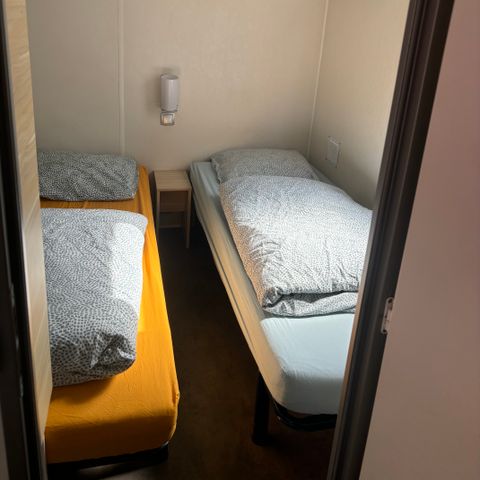 Mobilheim 2 Personen - 13-La Folle Unternehmen 32m2 (2Sch - 2/6Pers.) + Jaccuzzi + Bezogene Betten + Handtuch + Getränkekit + TV - Preis für 2 Personen