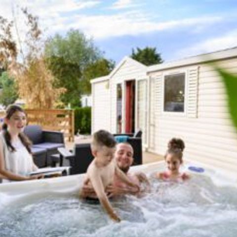 Bungalow 2 Personen - 14-Bungalow du Gorguet 40m2 (2Sch -2/6Pers.) + Jaccuzzi + gemachte Betten + Handtuch + Getränkeset + TV - Preis für 2 Personen