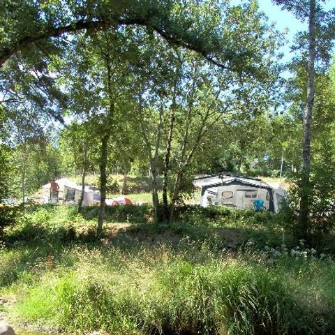 Stellplatz - 90m² - Auto