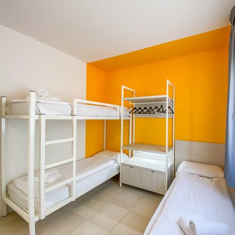 Apartement 6 Personen - STANDARD im ersten Stock mit Balkon