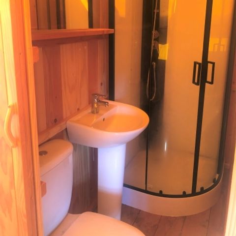 Safarizelt 5 Personen - Crusoe mit Sanitäranlagen. Ankunft 16 Uhr Abfahrt 10 Uhr. Max