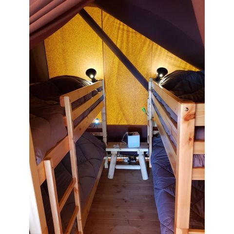 Safarizelt 5 Personen - Crusoe mit Sanitäranlagen. Ankunft 16 Uhr Abfahrt 10 Uhr. Max