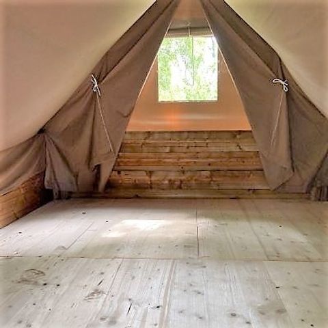 AUßERGEWÖHNLICHE UNTERKUNFT 2 Personen - Biwak OHNE Bettwäsche.