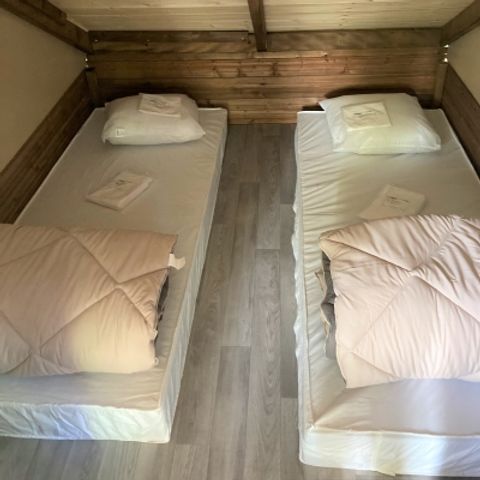 Chalet 4 Personen - Die Hütte mit Sanitäranlagen. Ankunft 16 Uhr Abfahrt 10 Uhr. Max