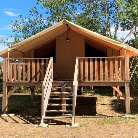 Safarizelt 5 Personen - Zelt Pilotis 2 Schlafzimmer. Ankunft 16 Uhr Abreise 10 Uhr. Max