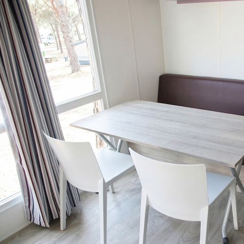 Mobilheim 4 Personen - BASIC - KLIMAANLAGE - BETTWÄSCHE - HANDTUCH - WIFI