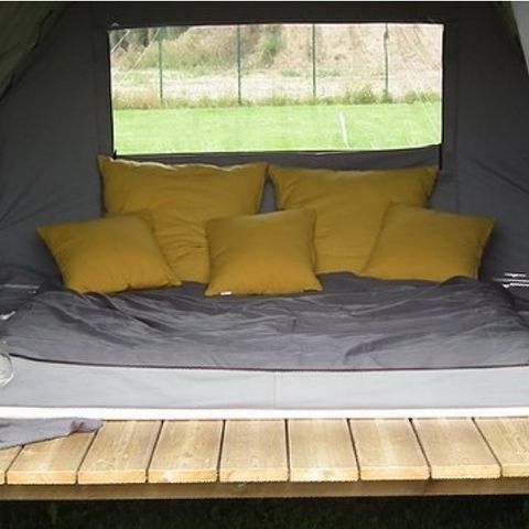 Zelt 2 Personen - DK'BANES (DK1) ohne Wasser, ohne sanitäre Einrichtungen