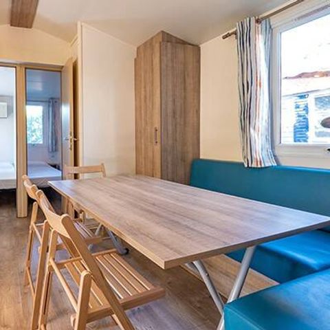 Mobilheim 6 Personen - Comfort | 2 Schlafzimmer | 6 Schlafplätze | Halbüberdachte Terrasse | 1 Bad | Klimaanlage