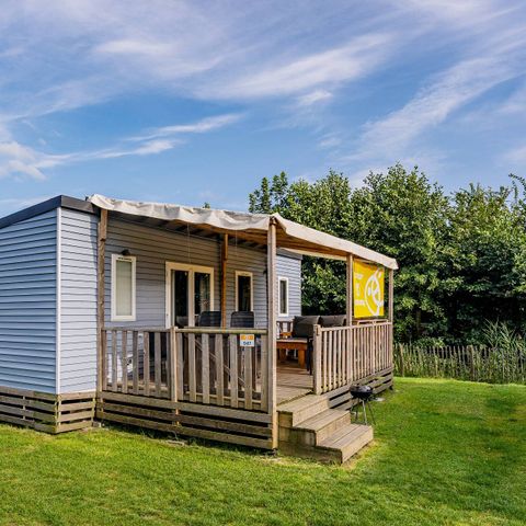 Mobilheim 6 Personen - Komfort | 3 Schlafzimmer | 6 Schlafplätze | Halbüberdachte Terrasse | 1 Badezimmer | Klimaanlage