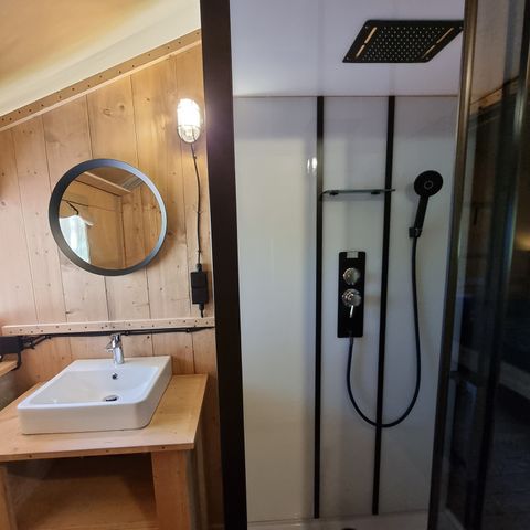 SafariZelt 5 Personen - einschließlich sanitärer Einrichtungen