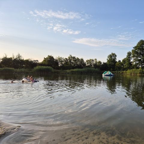 Safarizelt 6 Personen - inkl. Sanitäranlagen am See