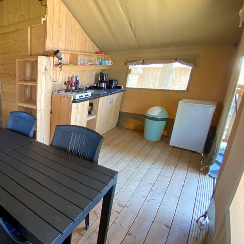 Safarizelt 4 Personen - inkl. Sanitäranlagen am See