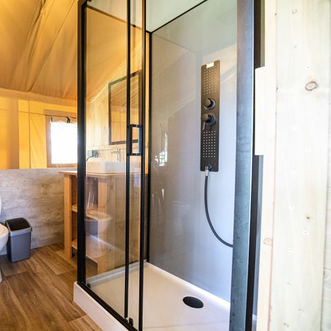 Safarizelt 4 Personen - inkl. Sanitäranlagen am See