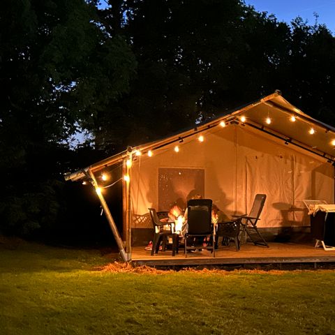 Safarizelt 4 Personen - einschließlich sanitärer Einrichtungen