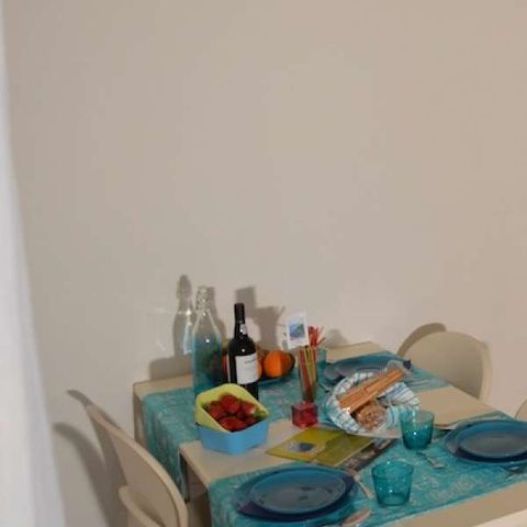 Wohnung 6 personen - MIMOSA (mit einem kleinen Garten)
