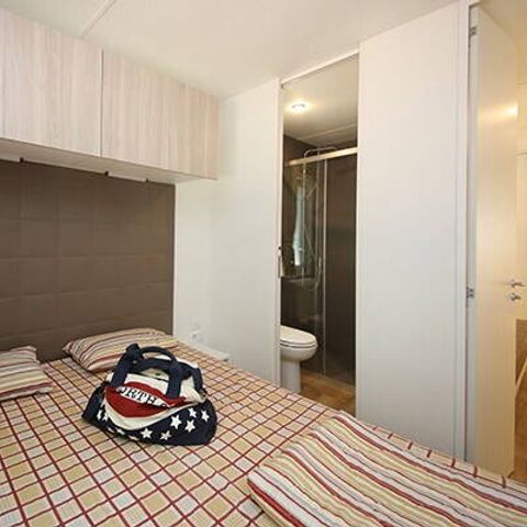 Mobilheim 4 personen - Mobilheim | Comfort | 2 Zi. | 4 Pers. | Erhöhte Terrasse | Klim.