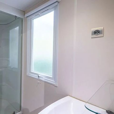 Mobilheim 6 Personen - Mobilheim | Comfort XL | 3 Zi. | 6 Pers. | Erhöhte Terrasse | Klima.