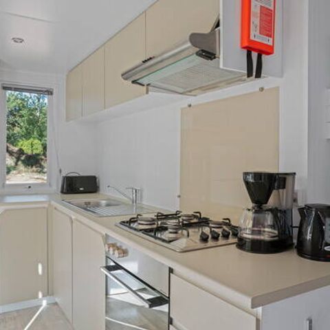Mobilheim 5 Personen - Comfort | 2 Schlafz. | 5 Pers. | Erhöhte Terrasse