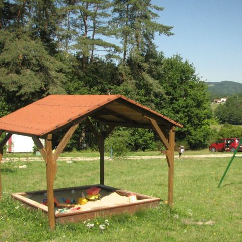 Camping La Vallee Verte - Camping Puy-de-Dôme - Image N°3