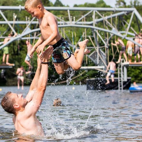 Roompot Eifelpark Kronenburger See - Camping Nordrhein-Westfalen - Image N°3