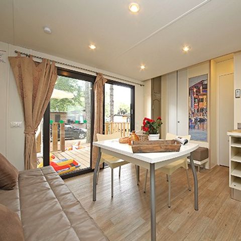Mobilheim 6 Personen - Comfort | 3 Zi. | 6 Pers. | Erhöhte Terrasse | Clim.