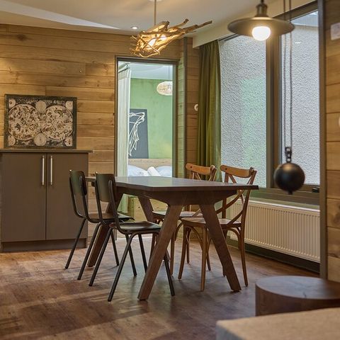 AUßERGEWÖHNLICHE UNTERKUNFT 4 Personen - Into the Wild CH2741