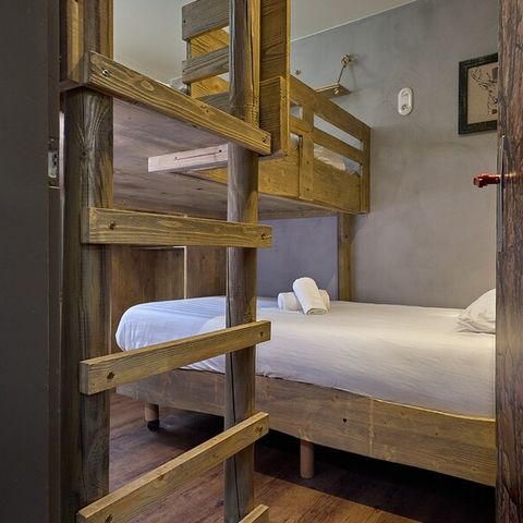 AUßERGEWÖHNLICHE UNTERKUNFT 4 Personen - Into the Wild CH2741