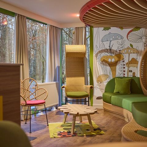 AUßERGEWÖHNLICHE UNTERKUNFT 4 Personen - Mini-Welt CH2743