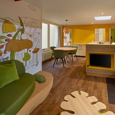 AUßERGEWÖHNLICHE UNTERKUNFT 6 Personen - Mini-Welt CH2744