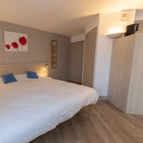 LANDHAUS 2 Personen - 1 Zimmer - Empfang Babybett unmöglich 2 pers