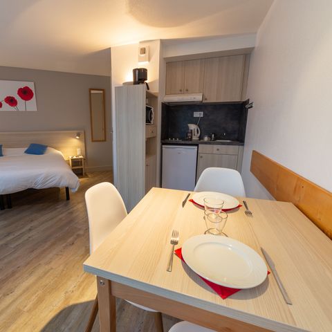LANDHAUS 2 Personen - 1 Zimmer - Empfang Babybett unmöglich 2 pers