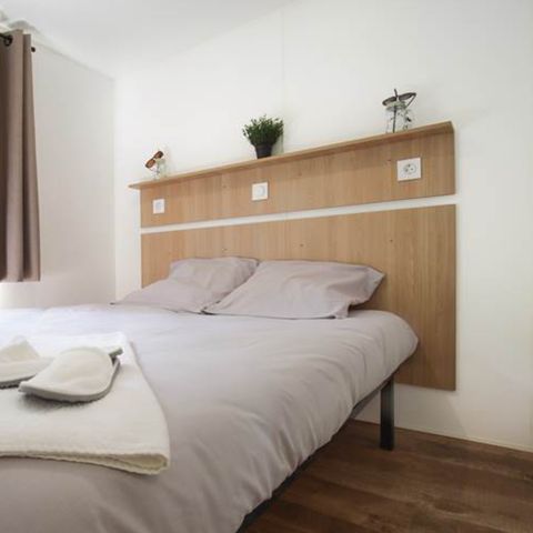 Mobilheim 4 Personen - Nest29 30,8 m²- 2 Zimmer + Überdachte Terrasse + TV