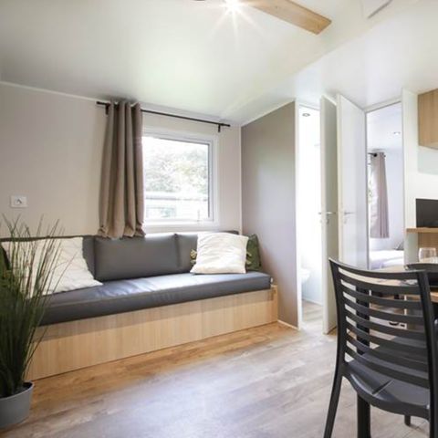 Mobilheim 4 personen - Nest29 30,8 m²- 2 Zimmer + Überdachte Terrasse + TV