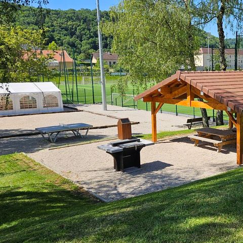 Camping Au Coeur des Vignes - Jura - Image N°6