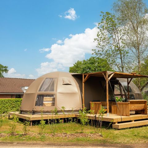 Zelt 4 Personen - Riverdome mit privaten sanitären Anlagen