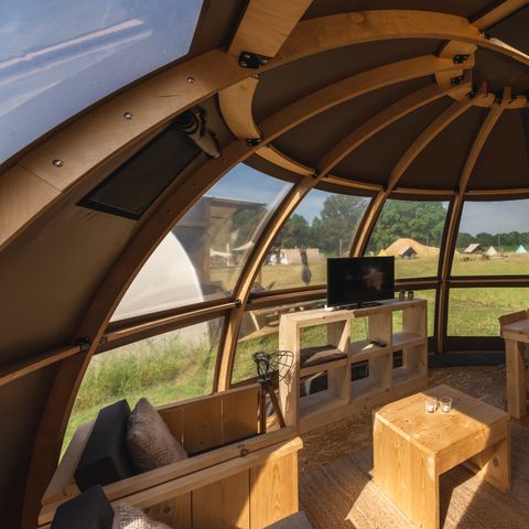 Zelt 4 personen - Riverdome mit privaten Sanitäranlagen und Whirlpool
