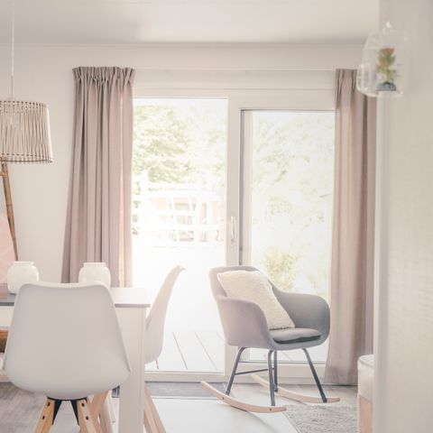 FERIENHAUS 30 Personen - 6x Bungalette mit Veranda