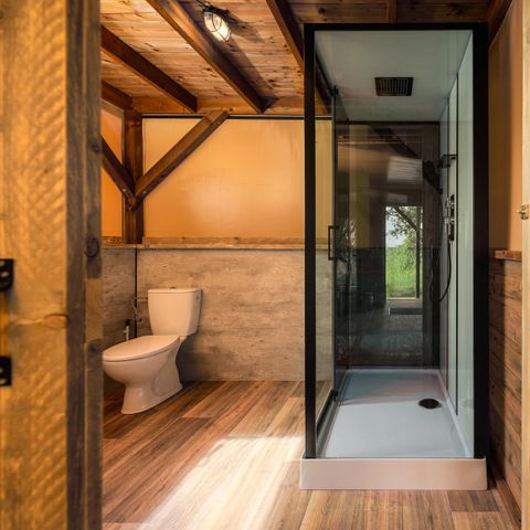 AUßERGEWÖHNLICHE UNTERKUNFT 6 Personen - Baumhauszelt auf der Regge mit eigenen sanitären Anlagen