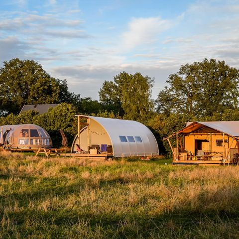 Gruppenunterkunft 32 personen - 6x Luxus-Glampingzelt