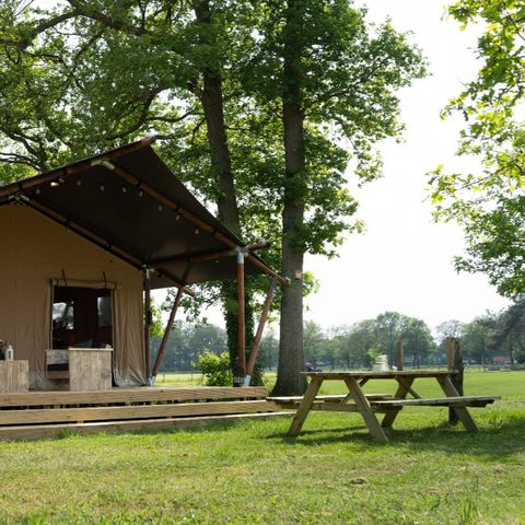 SafariZelt 8 Personen - Safarizelt mit privaten sanitären Anlagen | 8 Personen