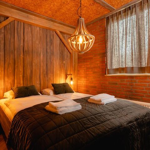 Bungalow 8 Personen - Kinderbungalow mit Whirlpool