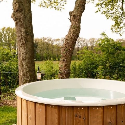 Bungalow 8 Personen - Angepasster Kinderbungalow 'Farm' mit heißem Sprudelbad