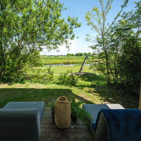 Bungalow 2 Personen - River Lodge 'Wellnesshuus' mit Sprudelbad, Sauna, Badewanne und Sonnendusche